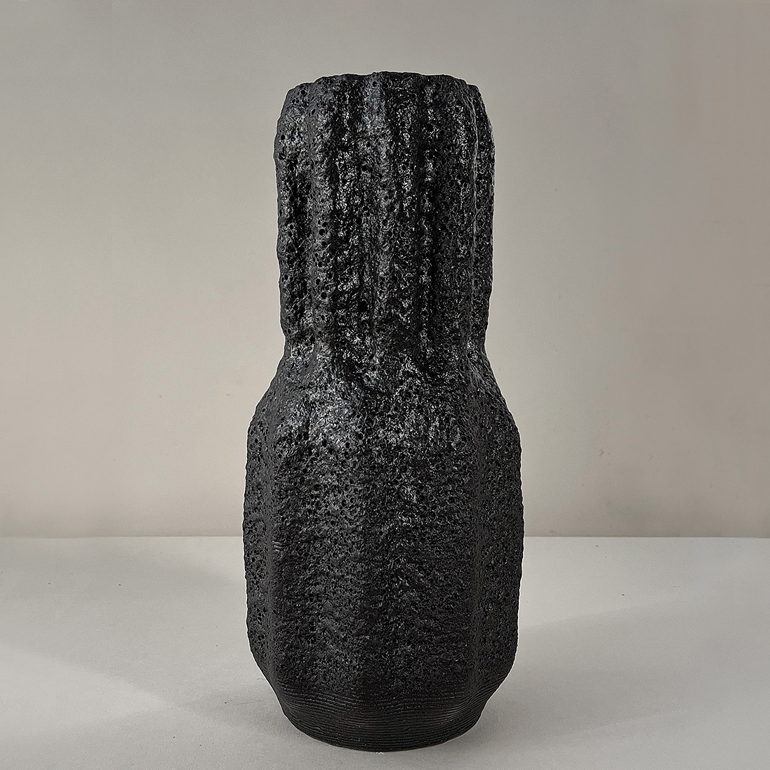 Ваза Structure #4 Black 