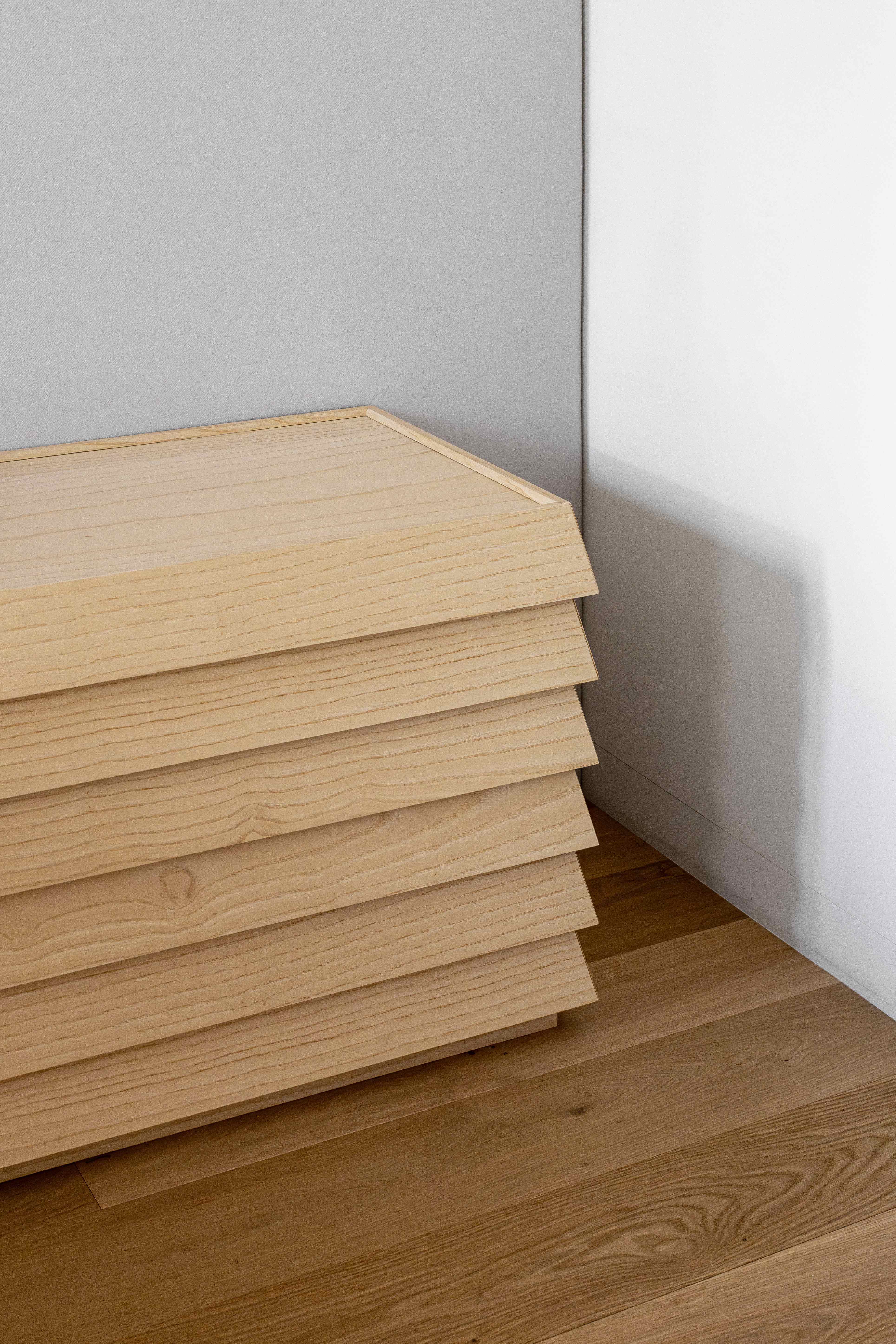 Прикроватная тумба «Гелеполь» - изображение 3