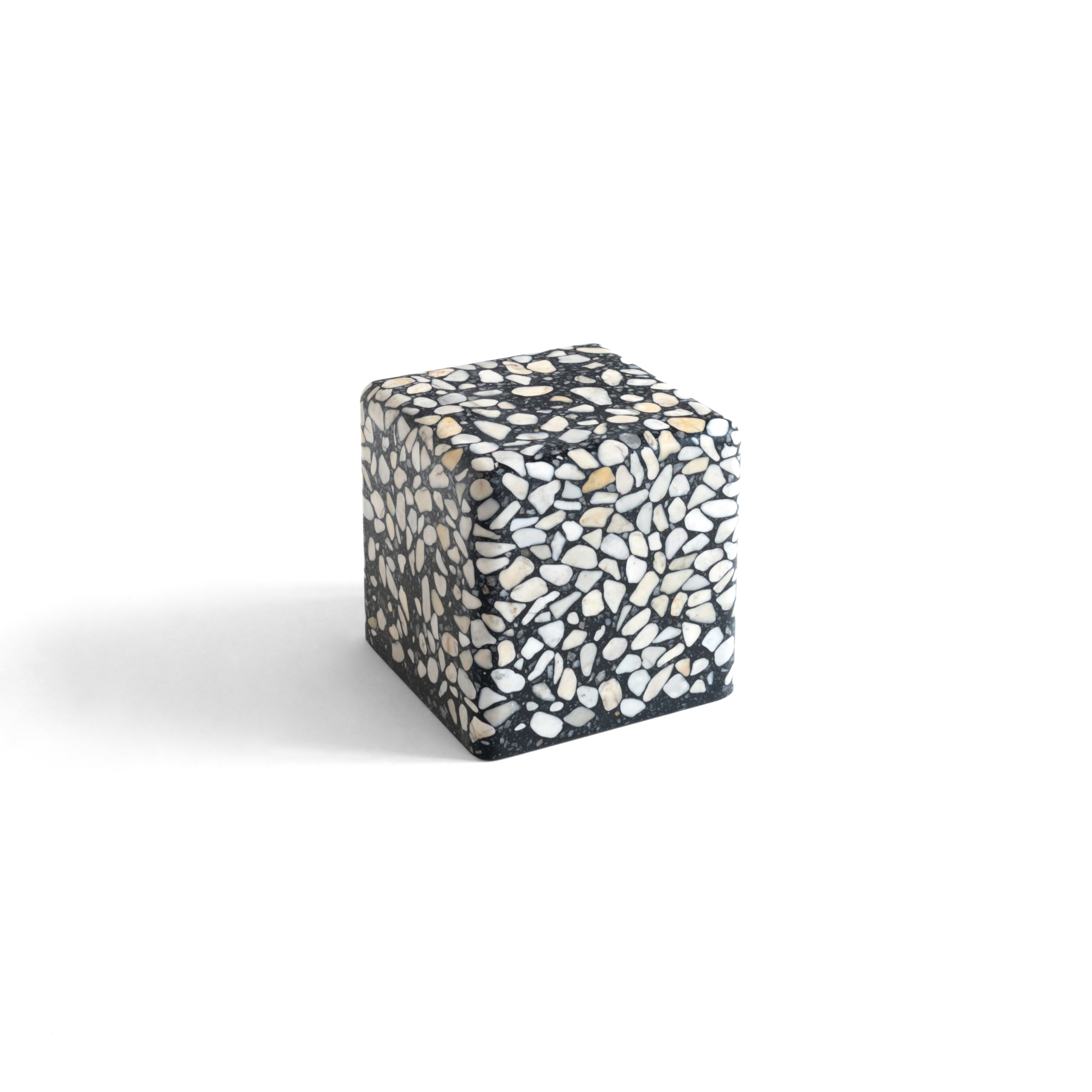 Объект 390х390х390 