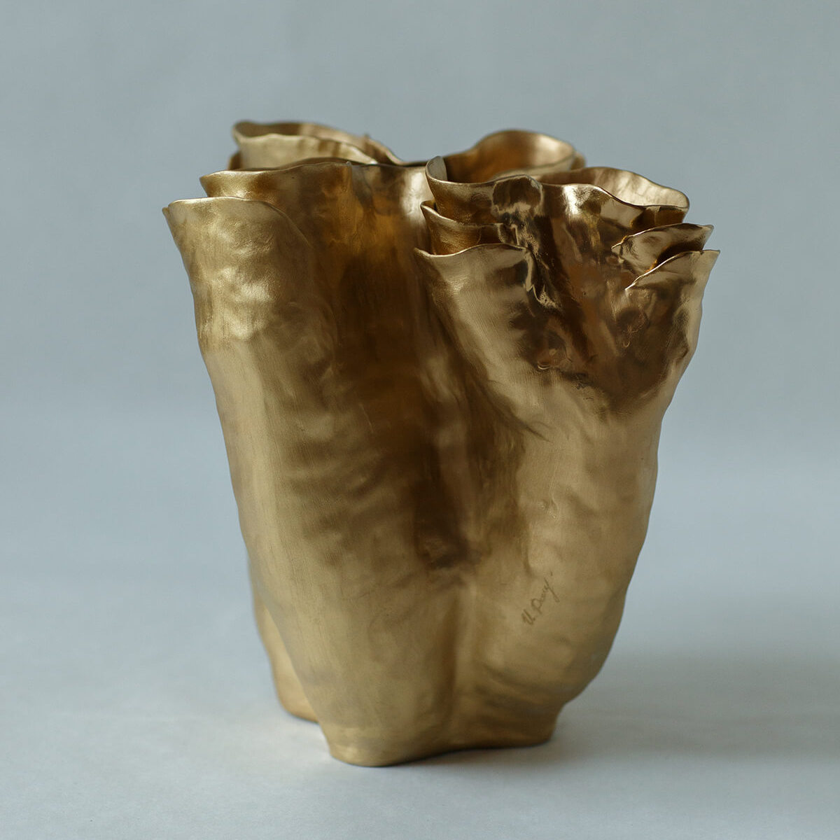 Скульптурная ваза "GOLD FLOWER" 