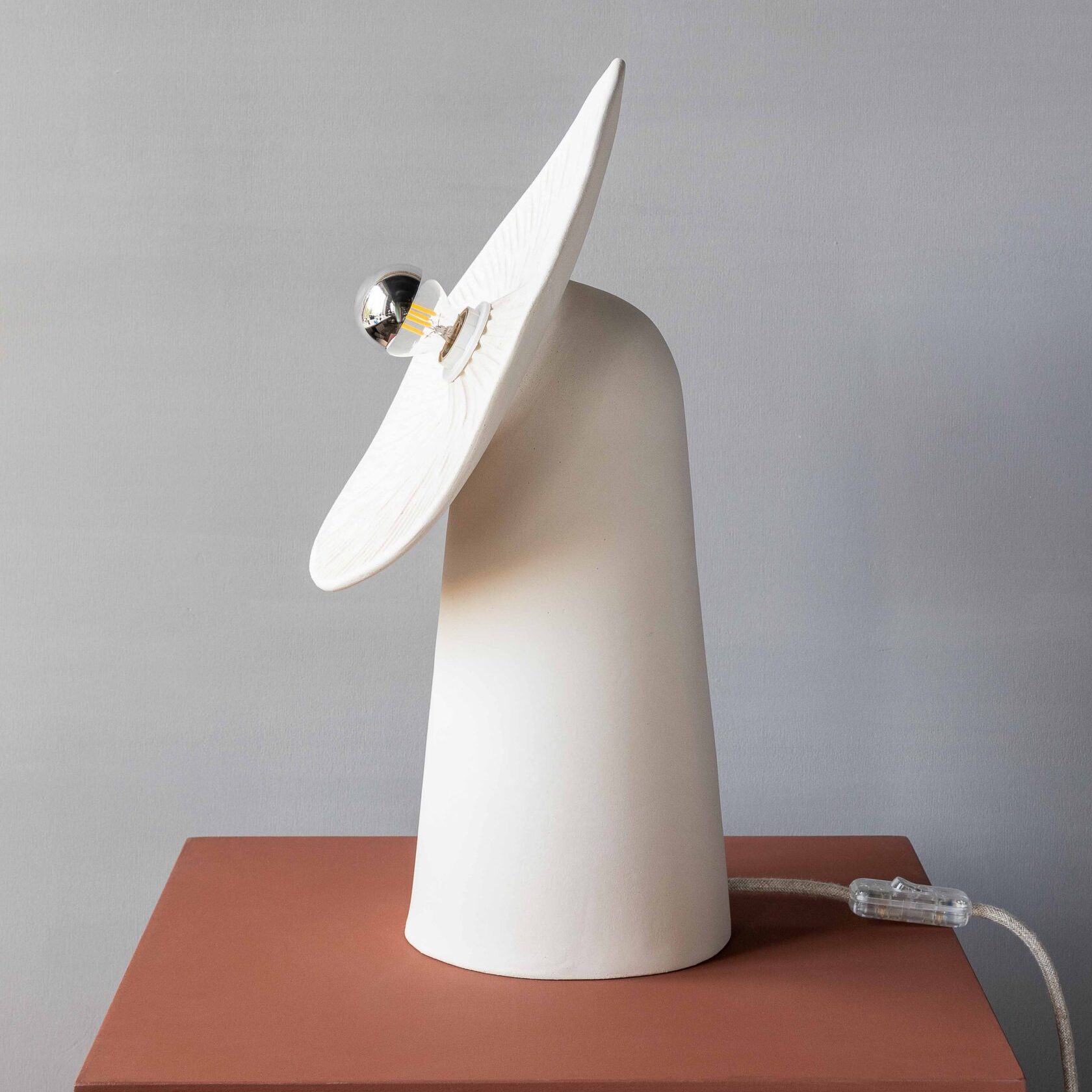 Лампа настольная FLAMMULINA white - изображение 4