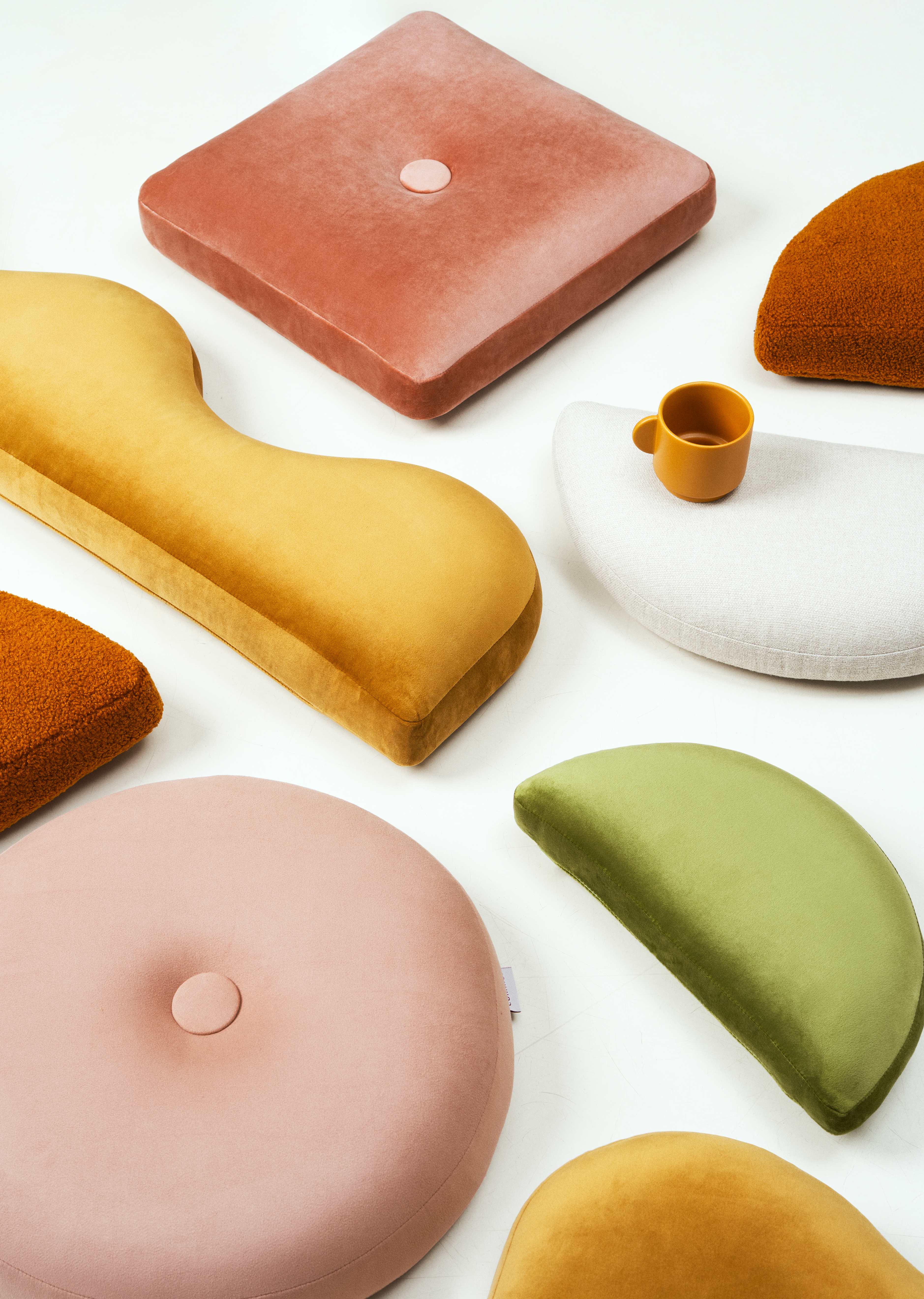 Подушка Пудровый брауни - изображение 2