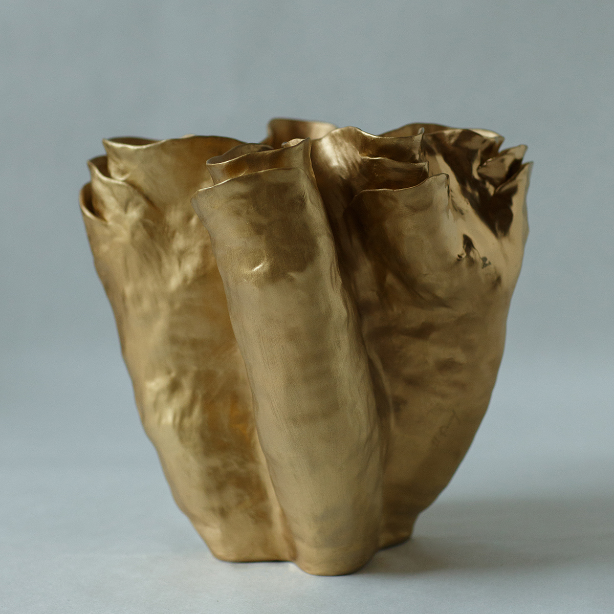 Скульптурная ваза "GOLD FLOWER" - изображение 2
