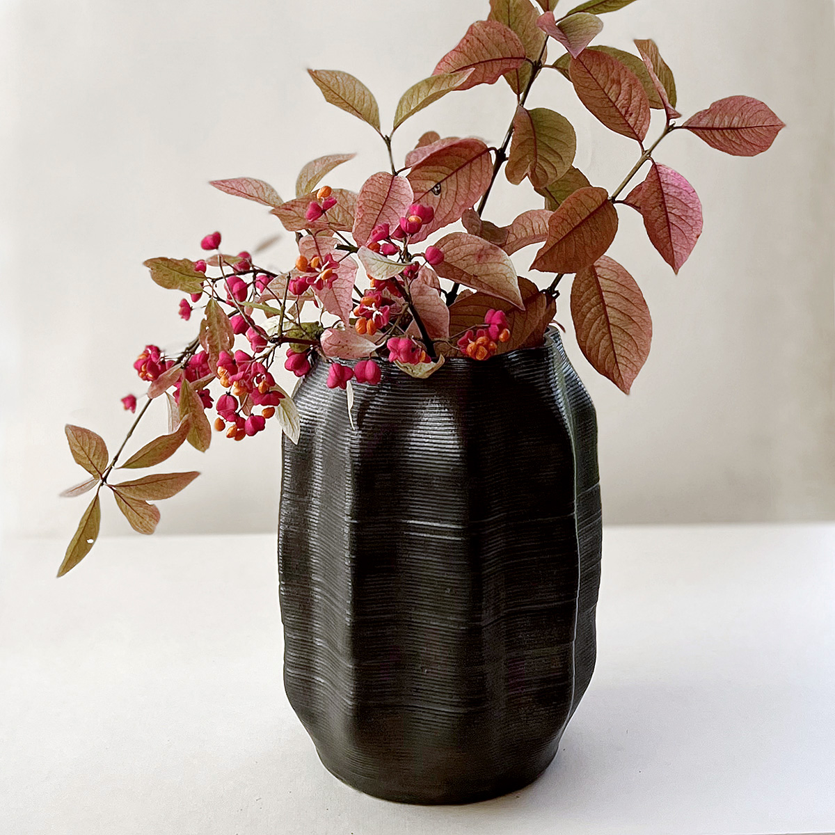 Ваза Structure #6 Black 