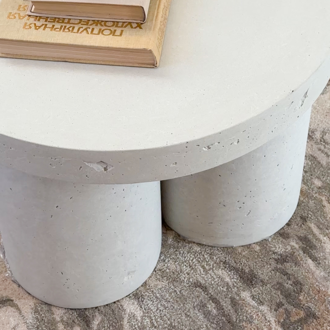 Столик из архитектурного бетона GAMBE - изображение 1